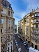 Falk Miksa utca 
157MFt - 108 m2 eladó Polgári lakás Budapest 5. kerület