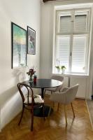 Bajcsy-Zsilinszky út&nbsp;
94.5 MFt - 63 m2&nbsp;Eladó Lakás Budapest