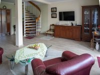 Galántai utca&nbsp;
109.8 MFt - 126 m2&nbsp;Eladó sorházi lakás Székesfehérvár