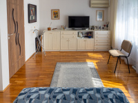 Galántai utca&nbsp;
109.8 MFt - 126 m2&nbsp;Eladó sorházi lakás Székesfehérvár