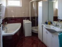 Galántai utca&nbsp;
109.8 MFt - 126 m2&nbsp;Eladó sorházi lakás Székesfehérvár