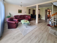 Galántai utca&nbsp;
109.8 MFt - 126 m2&nbsp;Eladó sorházi lakás Székesfehérvár