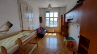 Verseny utca&nbsp;
bérlet: 250 EFt - 74 m2&nbsp;Eladó lakás Budapest